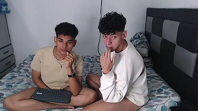 apoloandhansel Live XXX-chat