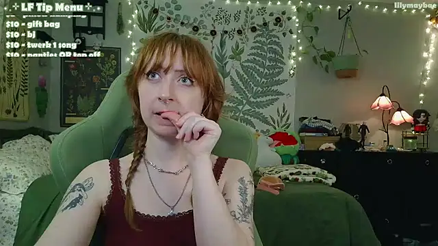 Chat +18 de LilyMayBae ao vivo