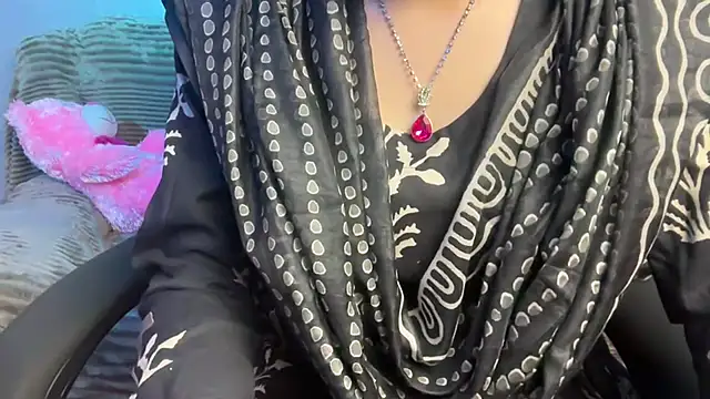 دردشة QueenAngelena الجنسية المباشرة