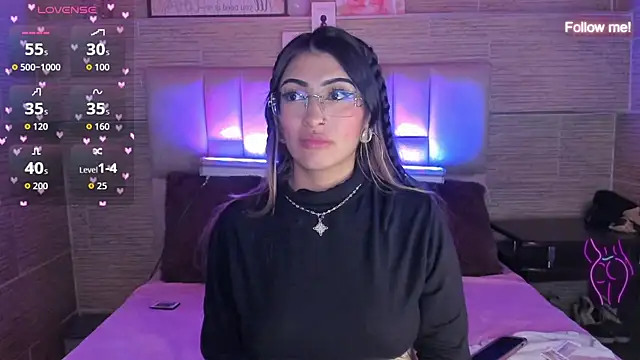 Czat XXX na żywo – mia_devine_