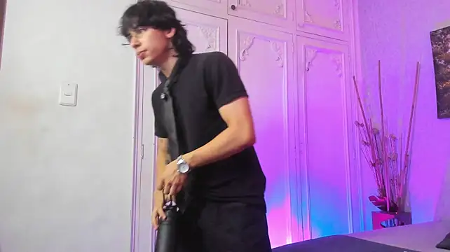 Tyler_durtenのライブXXXチャット