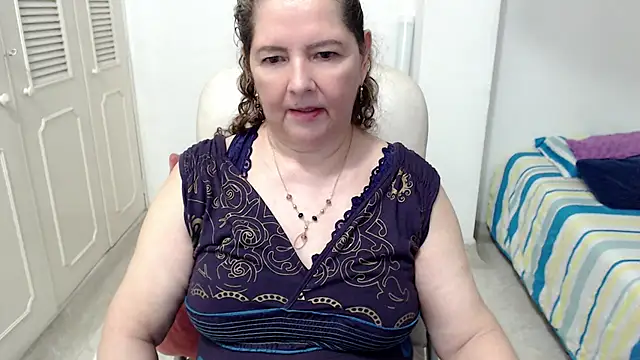 leonela_69's Live XXX Chat
