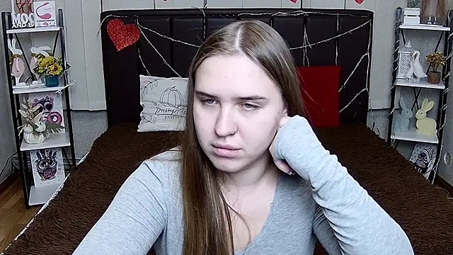 LauraHlot Adlı Modelin Canlı XXX Sohbeti