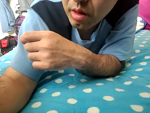 Chat +18 de bch1045 ao vivo