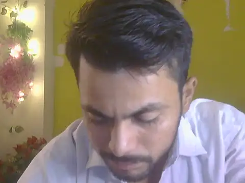 Stubborndesiboy Chat XXX live