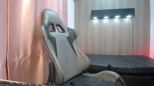 XXX chat uživo modela Tayson_Hot
