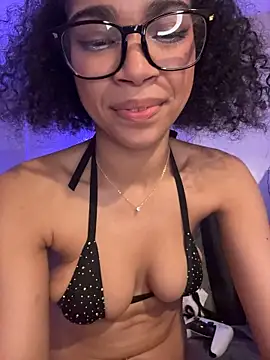 Kiki_hammyy's Live XXX Chat