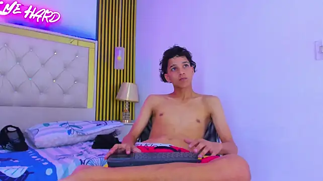XXX chat uživo modela JustinSecret