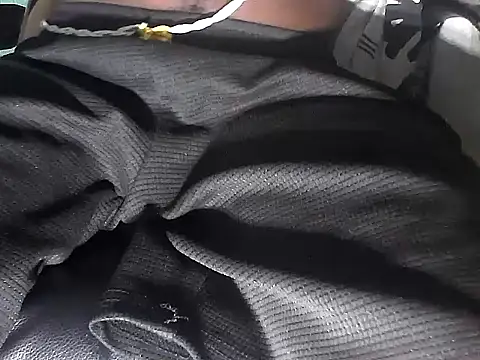 Živý XXX chat Precumking1