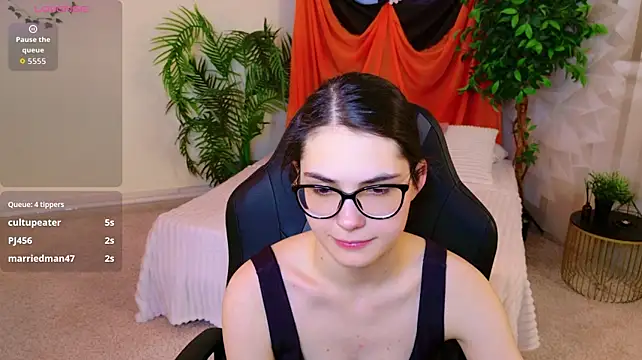 Sindell_cryell's Live XXX Chat