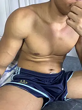 Logan_strangee XXX чат на живо