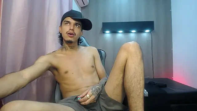 Tayson_Hot Live XXX-Chat