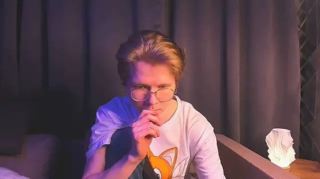 DanielSanders – Naživo XXX chat