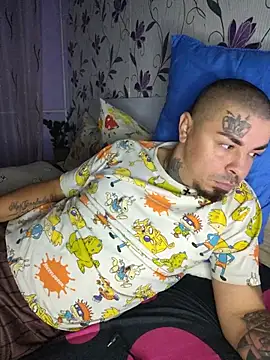 Chat +18 de Berti3128 ao vivo