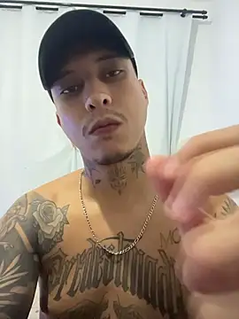 Ttinho Live XXX Chat