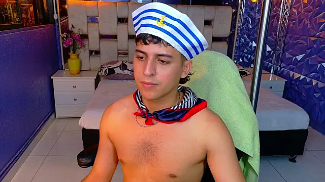 Živý XXX chat ian_sprouse