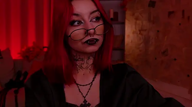 Mistress__Marcelline: онлайн-секс-чат