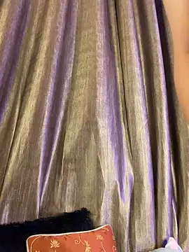 KARISHMA-STRIP - Noughty pic LT xxxx👅👅👅🤤🤤