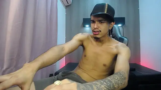 Tayson_Hot's Live XXX Chat