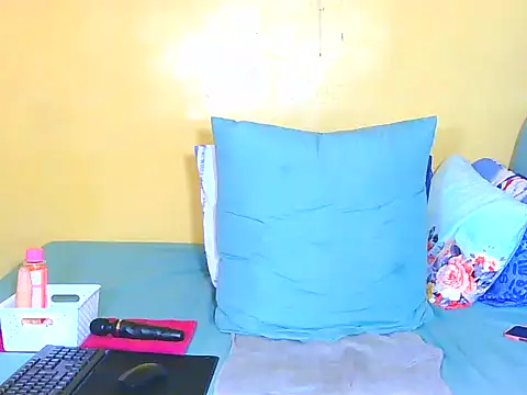 Suzzy_Q's Live XXX Chat