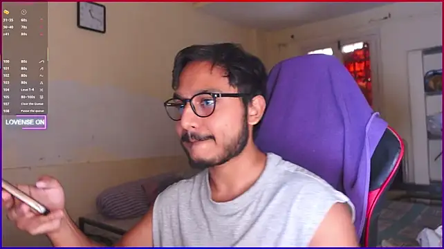 fuckkboy101's Live Chat Room