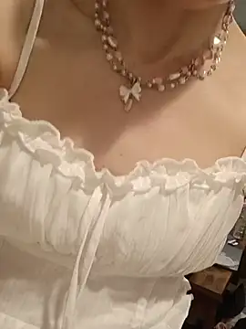 Chat +18 de Chloe_StClaire ao vivo