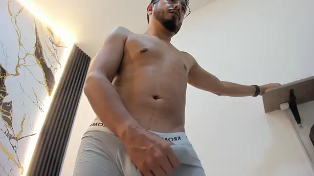 Онлайн чат XXX danthewolf