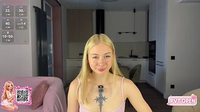 BlondieSixSeven - Tease pussy on panties
