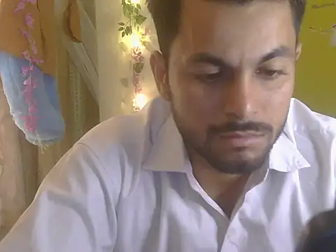Stubborndesiboy's Live XXX Chat