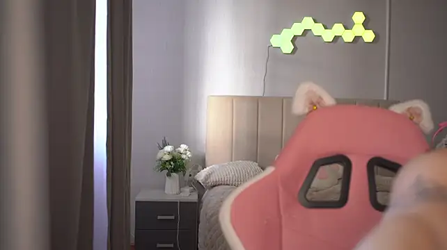 LexieLoree - Doggy + squeeze booty