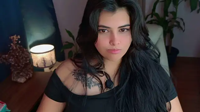 Nannicutee Chat XXX in diretta
