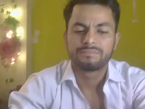 Chat +18 de Stubborndesiboy ao vivo