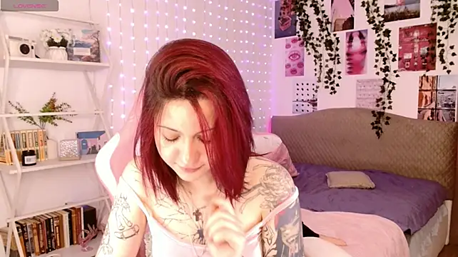 Lily_Flores