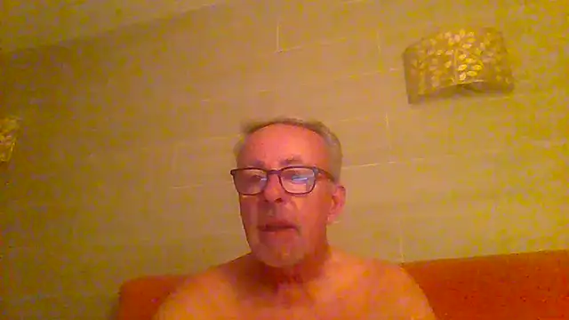 XXX chat uživo modela tuggy59