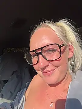 MerlinDave Live XXX-Chat