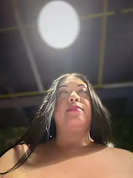 Онлайн чат XXX cami_ortiz__