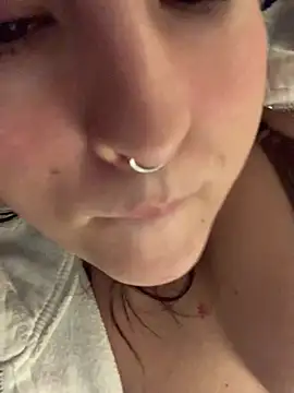 Онлайн чат XXX latinbabygirl