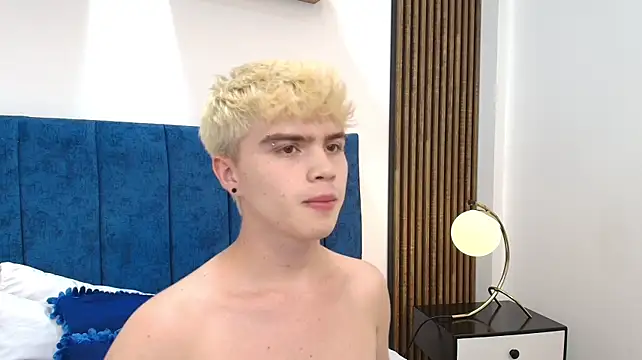 Ian_Stone Chat XXX in diretta