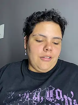 Hailey_Curvy লাইভ XXX চ্যাট