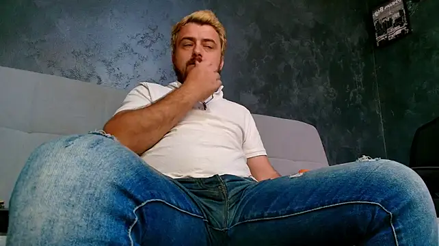 CLOUDYMarkWayne: απευθείας συνομιλία ΧΧΧ