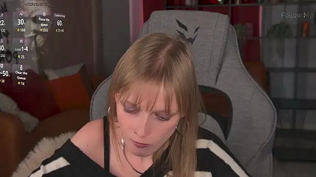 KiraMontoya's Live XXX Chat