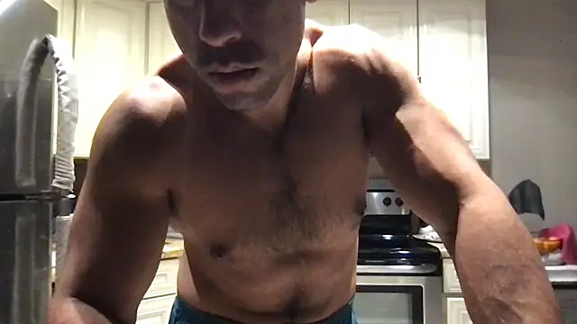 Chatroom XXX en direct de BigGuyMuscle