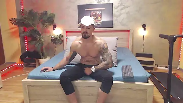 Tiberius_hunk: онлайн-секс-чат