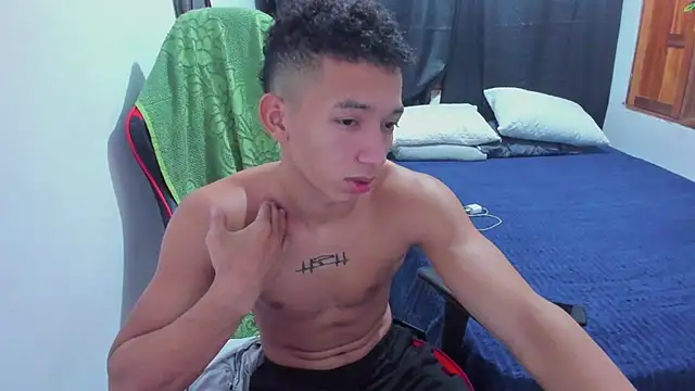 JuanchiT66's Live XXX Chat