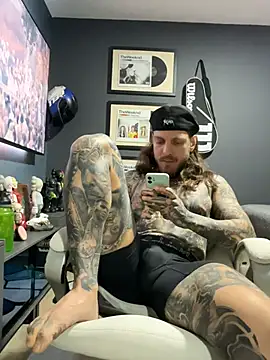 ThomasHells XXX чат на живо
