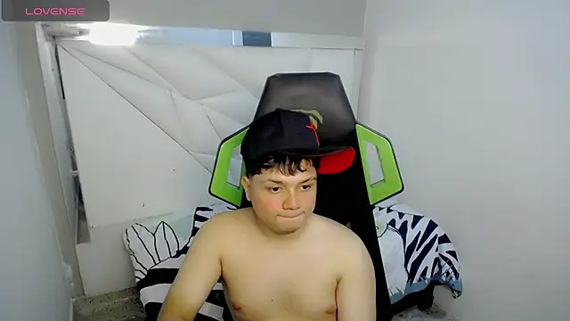 Tommy_cotton's Live XXX Chat