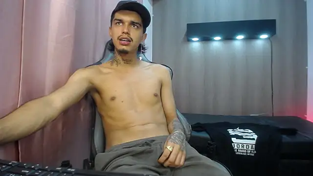 Онлайн чат XXX Tayson_Hot
