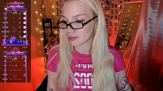 AnyaTaylor_ Live XXX-chat