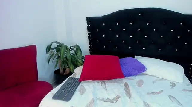 Chat XXX en directo de Mia_rose4