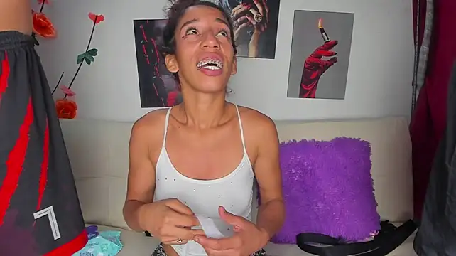 FistFranchexx69 Adlı Modelin Canlı XXX Sohbeti